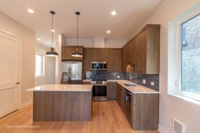 6747 S Langley Ave, Chicago, IL 60637 - photo 5