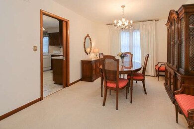 232 James Ln, Naperville, IL 60540 - photo 7