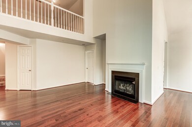 46614 Drysdale Terrace unit 301, Sterling, VA 20165 - photo 3