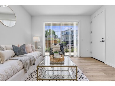 121 N Going St unit 202, Portland, OR 97217 - photo 3