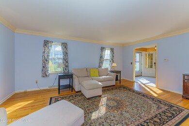 2 Livingroom 1