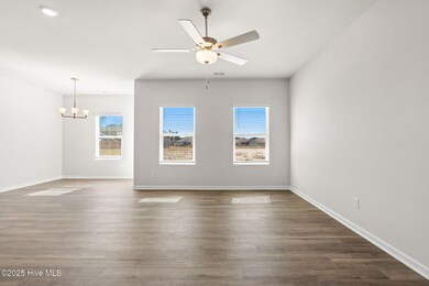 Family Room / Casual Dining