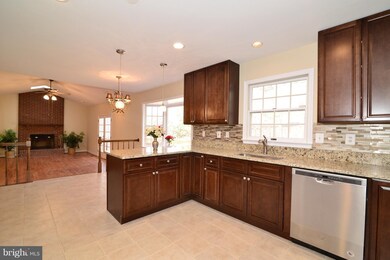 8133 Blandsford Dr, Manassas, VA 20111 - photo 7