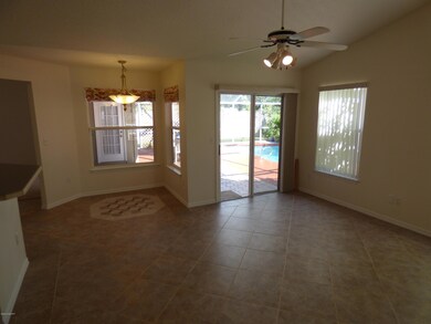 Family/Breakfast Nook