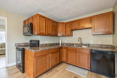 420 N 15th Ave, Beech Grove, IN 46107 - photo 6