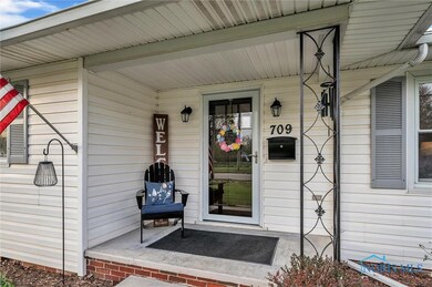 709 Erie St, Woodville, OH 43469 - photo 4