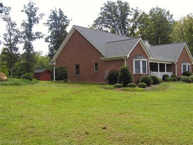 4919 Seagrove Plank Rd, Asheboro, NC 27205 - photo 3