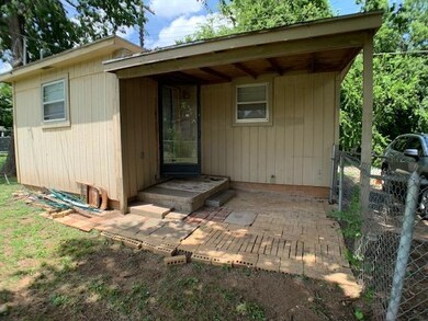 115 SW 23rd St unit A & B, Oklahoma City, OK 73109 - photo 3