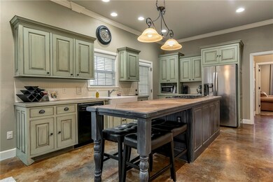 Kitchen/island
