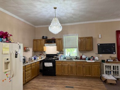 101 N Broadway St, Saint John, KS 67576 - photo 4