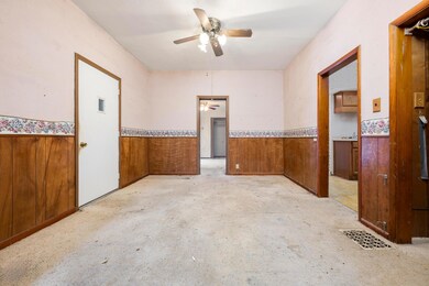 501 E Brown-3