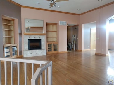 3902 SW Lincolnshire Rd, Topeka, KS 66610 - photo 5