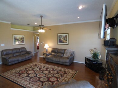 709 Oakview Dr, Nacogdoches, TX 75965 - photo 7