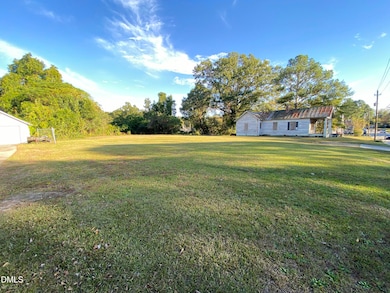 211 Fairview Ave SW, Wilson, NC 27893 - photo 3