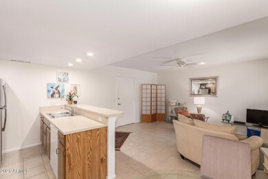 808 E Lawrence Ln unit 101, Phoenix, AZ 85020 - photo 3