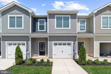 8139 Bartholomew Ct, Baltimore, MD 21206 - photo 2