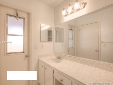 22669 Pickerel Cir, Boca Raton, FL 33428 - photo 6