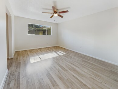 7219 Shady Moss Ln, Houston, TX 77040 - photo 5