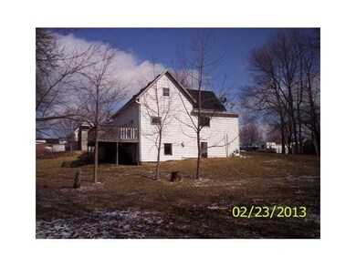202 S Walnut St, Roachdale, IN 46172 - photo 2