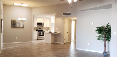 10631 W Wheatridge Dr, Sun City, AZ 85373 - photo 6