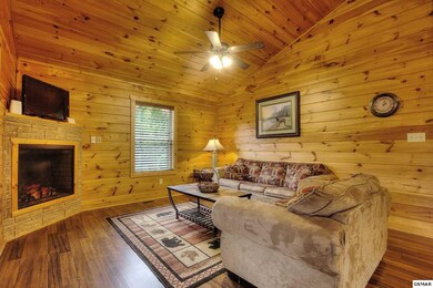 922 Mcmakin Way, Pigeon Forge, TN 37863 - photo 5