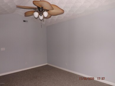 6621 E Manslick Rd, Louisville, KY 40228 - photo 3