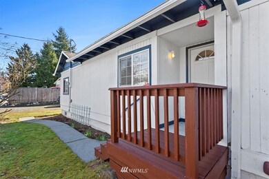 1108 Center Rd, Everett, WA 98204 - photo 3