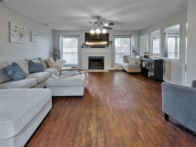 4001 Ashwood Dr, Pearland, TX 77584 - photo 7