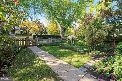 5409 41st St NW, Washington, DC 20015 - photo 2