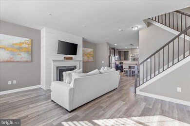 527 English Oak Ln, Prince Frederick, MD 20678 - photo 3