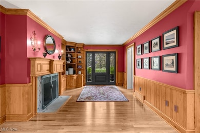 15157 Hemlock Point Rd, Chagrin Falls, OH 44022 - photo 3