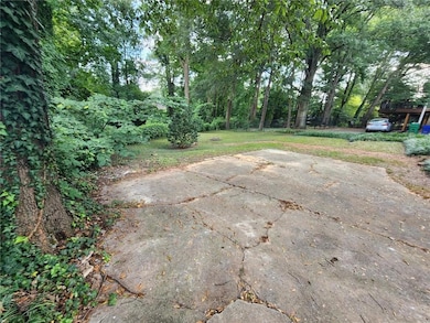 2431 N Decatur Rd, Decatur, GA 30033 - photo 5