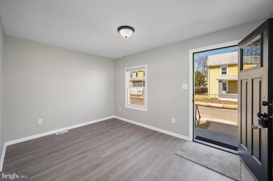 20 W Washington St, Paulsboro, NJ 08066 - photo 5