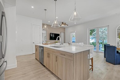 112 Royal Palm Cir, Tequesta, FL 33469 - photo 3