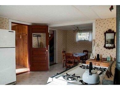 Kitchen. Eat in kitchen.