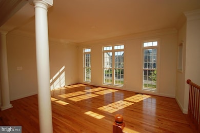 25872 Commons Square, Chantilly, VA 20152 - photo 5