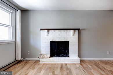 129 Forge Hill Ln, Phoenixville, PA 19460 - photo 4