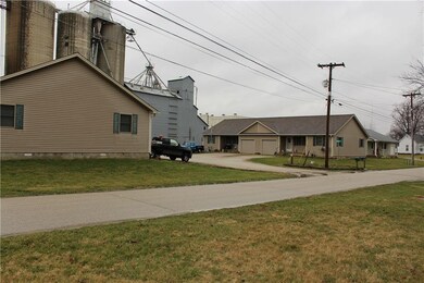 218 Merrill Ct, Thorntown, IN 46071 - photo 2