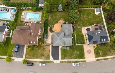 11 Dartmouth Dr, Plainview, NY 11803 - photo 3