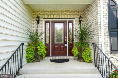 25177 Eisenhower Dr, Chantilly, VA 20152 - photo 4