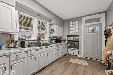 816 S 14th Ave, Maywood, IL 60153 - photo 4