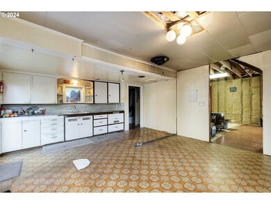 8696 S Heinz Rd, Canby, OR 97013 - photo 5