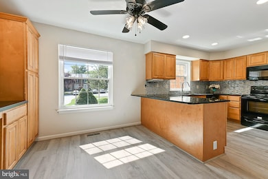 16 Castlebar Ct, Lutherville Timonium, MD 21093 - photo 3