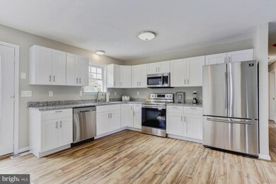 179 Carnival Dr, Taneytown, MD 21787 - photo 4