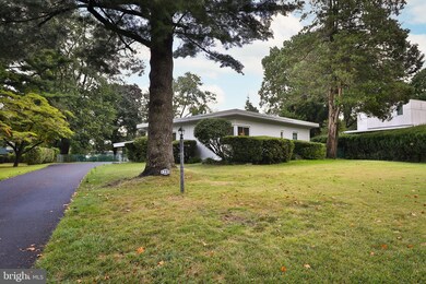 8209 Macarthur Rd, Glenside, PA 19038 - photo 2