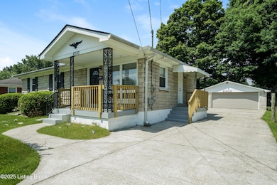 8300 Pandorea Dr, Louisville, KY 40258 - photo 2