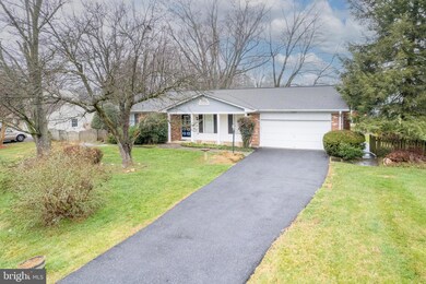 15208 Centergate Dr, Silver Spring, MD 20905 - photo 2