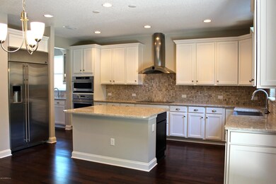 Open kitchen concept w/island