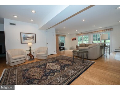 61 S Forge Manor Dr, Phoenixville, PA 19460 - photo 6