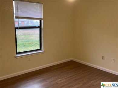 604 N 4th St, Copperas Cove, TX 76522 - photo 6